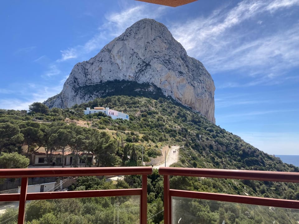 Nearby landmark, Natural landscape, Mountain view