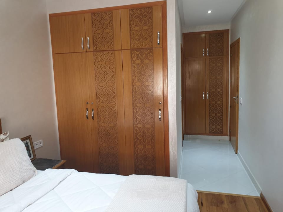 Bedroom, wardrobe