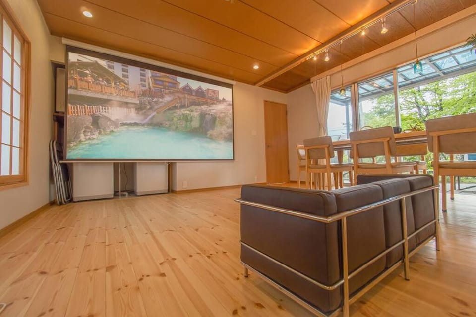 Private hot-spring Villa in Kusatsu House in Nagano Prefecture