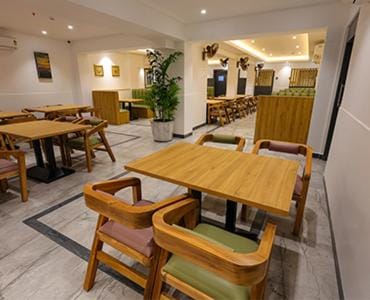 Restaurant/places to eat, Restaurant/places to eat
