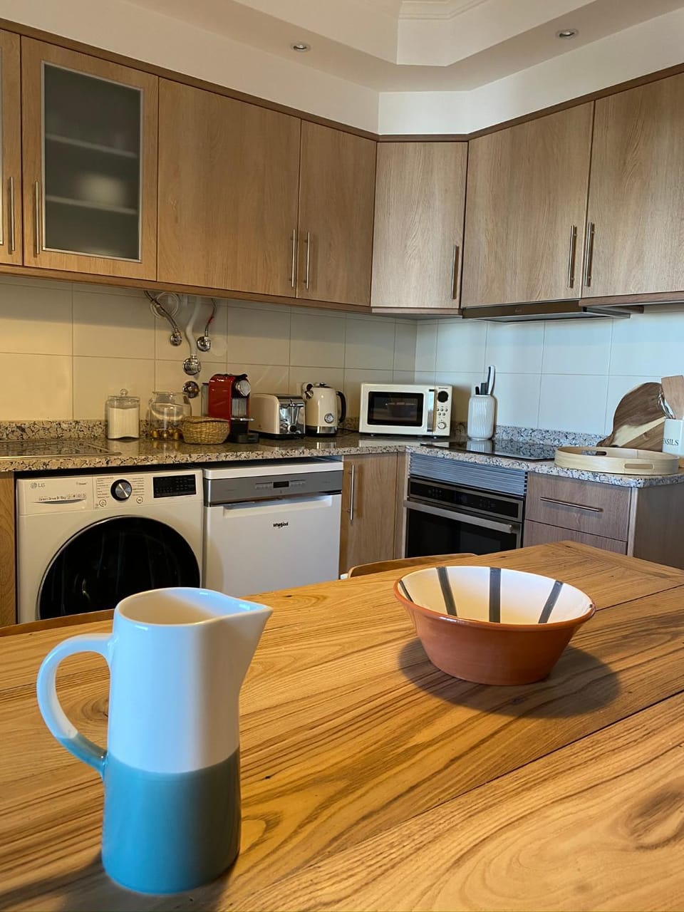 Coffee/tea facilities, Dining area, dishwasher, minibar, pet friendly, stove, toaster, kitchen