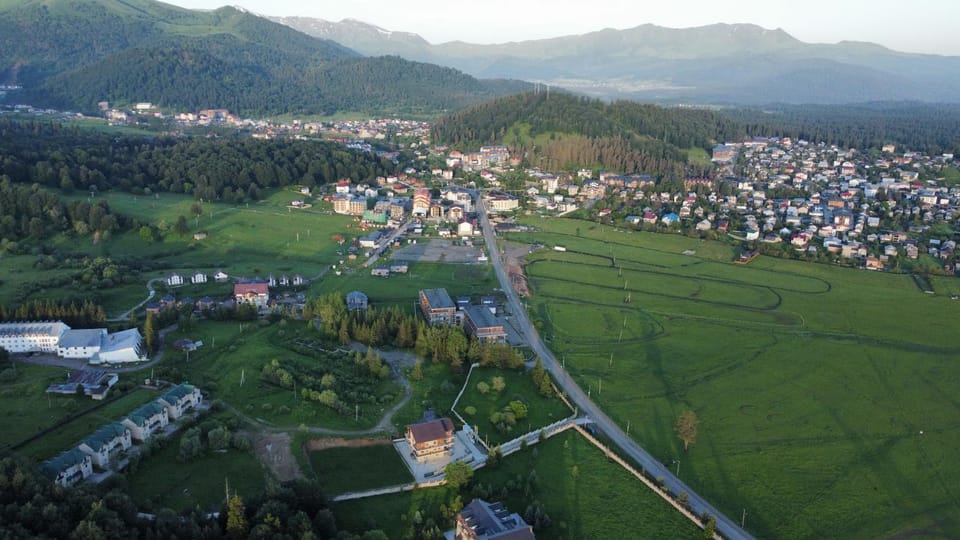 Bird's eye view, City view, Street view