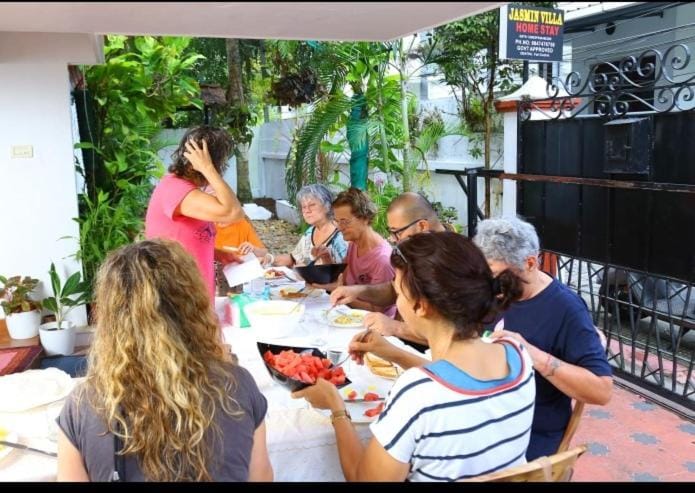 Food and drinks, group of guests