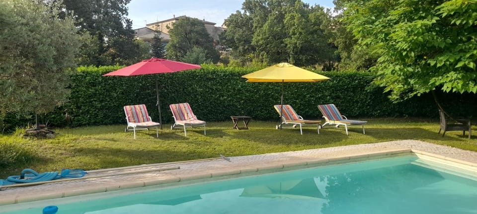 La Picholine chambre Provence Bed and Breakfast in Occitanie