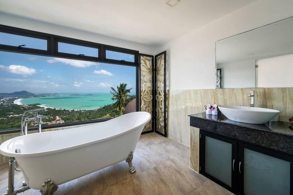 Bathroom, Bath