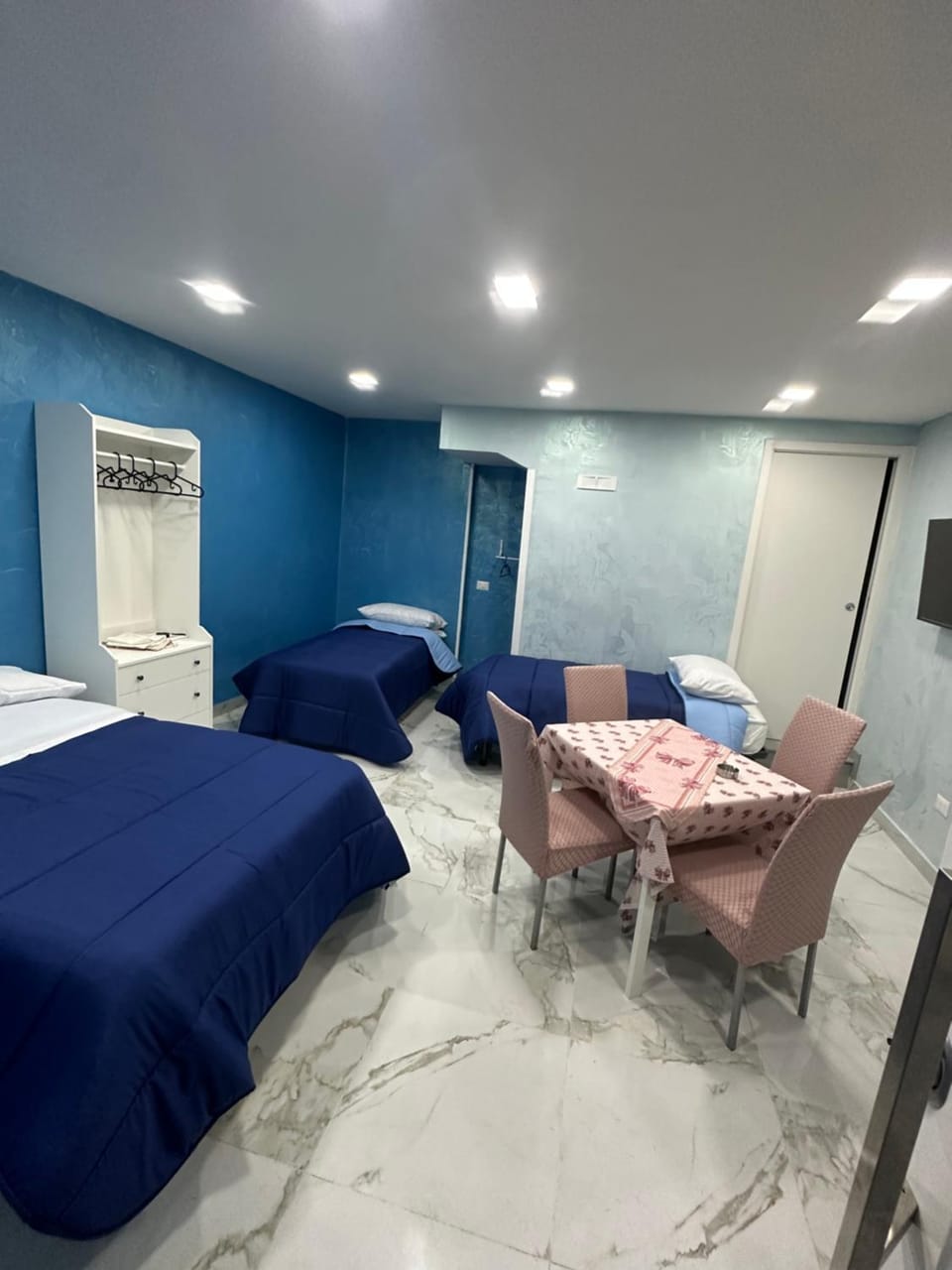 Blue House Apartment in Naples