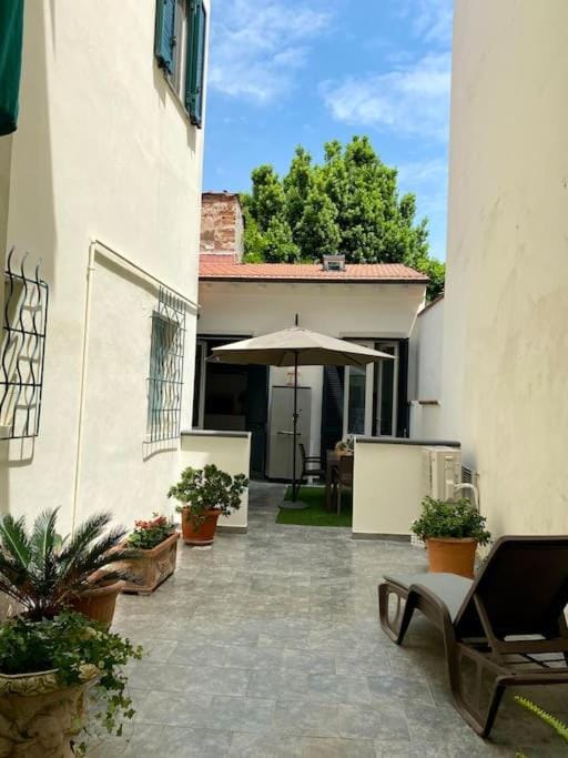 Property building, Garden view