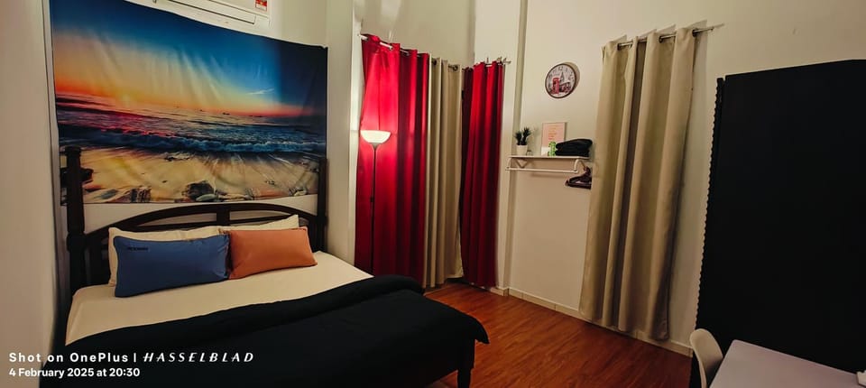 Bed, Bedroom, air conditioner