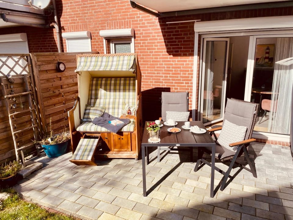 Garden, Balcony/Terrace, Seating area, sunbed