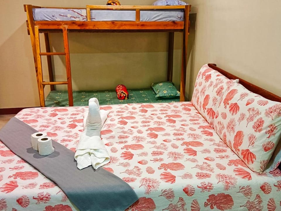 Family Green Room Inn Siargao Vacation rental in General Luna