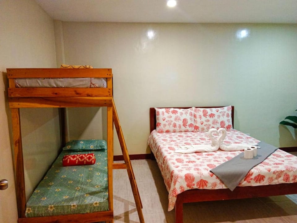 Family Green Room Inn Siargao Vacation rental in General Luna