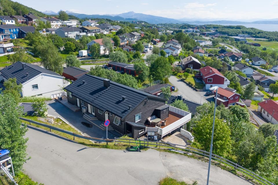 Panorama view! Modern,Balcony/parking Apartment in Nordland, Norway