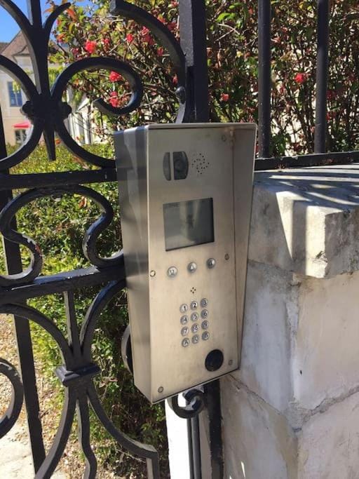 Bel appart au bord de l’eau proche gare avec wifi Apartment in Bourgogne-Franche-Comté