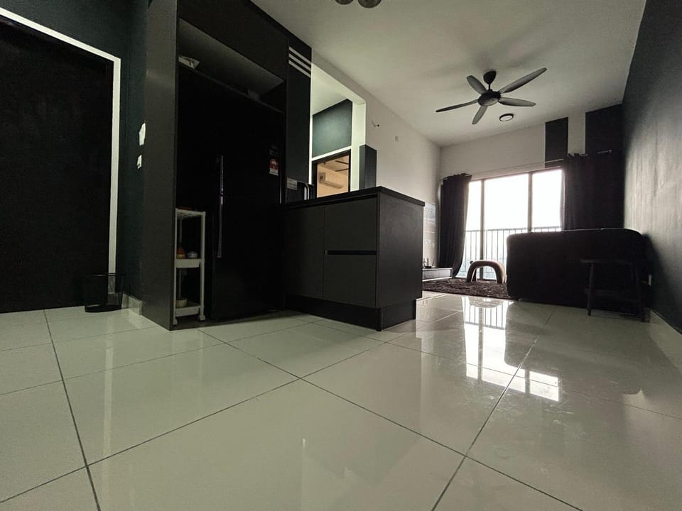 Cheras traders garden trader square 2 bedroom , WI-FI , TV box Apartment in Negeri Sembilan, Malaysia
