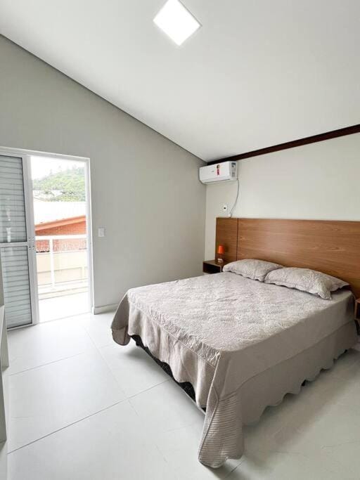 CASA AQUAMARINE House in State of São Paulo