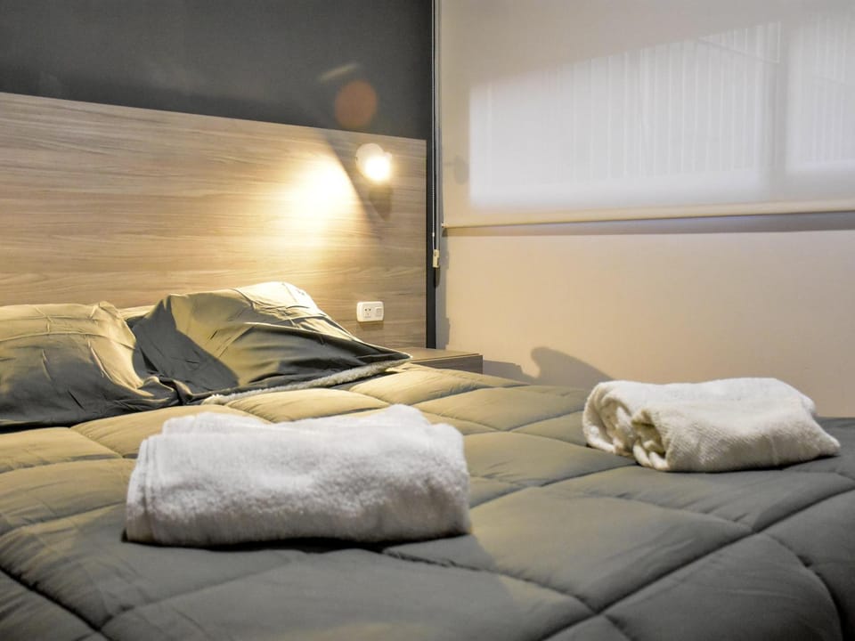 DEPARTAMENTO PEATONAL SARMIENTO PLENO CENTRO MENDOZA 3-4 Personas, Con Cochera GRATIS ! Apartment in Mendoza