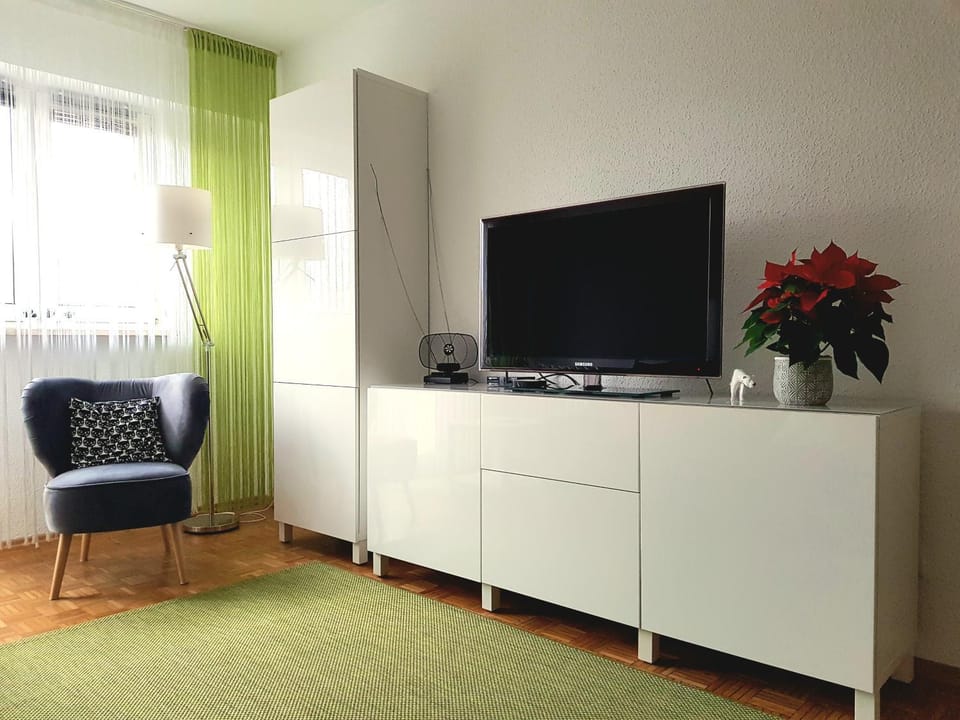 Wygodny dwupokojowy apartament pomiedzy lotniskiem a centrum Apartment in Warsaw