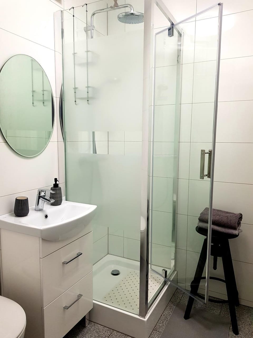 Wygodny dwupokojowy apartament pomiedzy lotniskiem a centrum Apartment in Warsaw