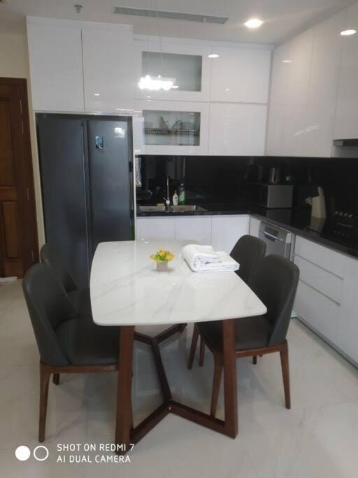 The Rixx Classic Apartment@D1/pool/gym/Netflix/fun Apartment in Ho Chi Minh City