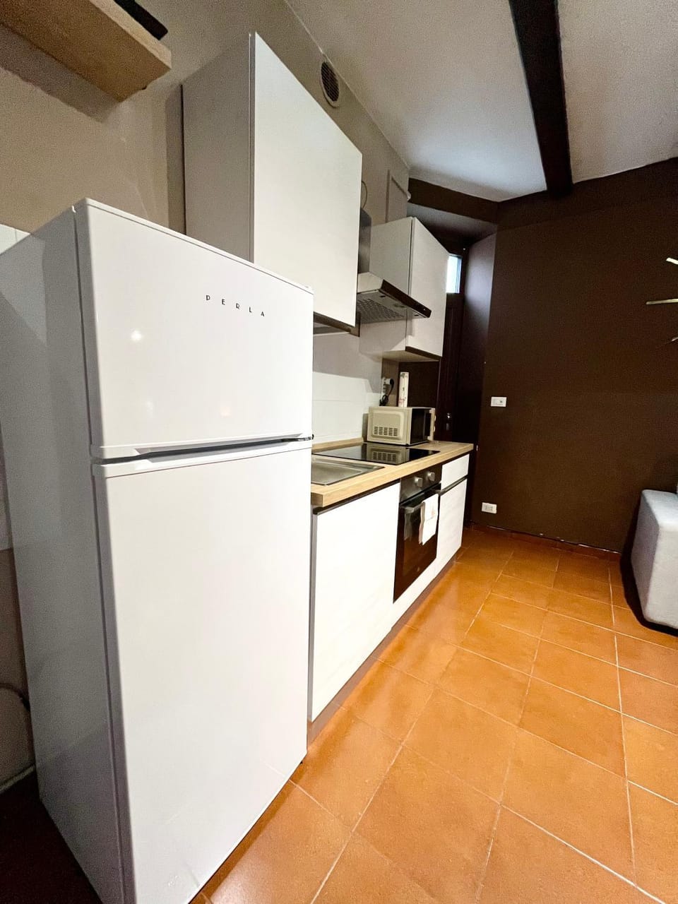 Kitchen or kitchenette, dishwasher, oven, pet friendly, stove
