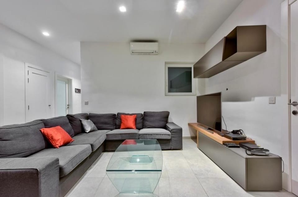 TV and multimedia, Living room, air conditioner