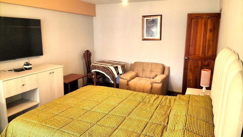 RESIDENCIAL PLAZA ESPAÑA Bed and Breakfast in Cusco