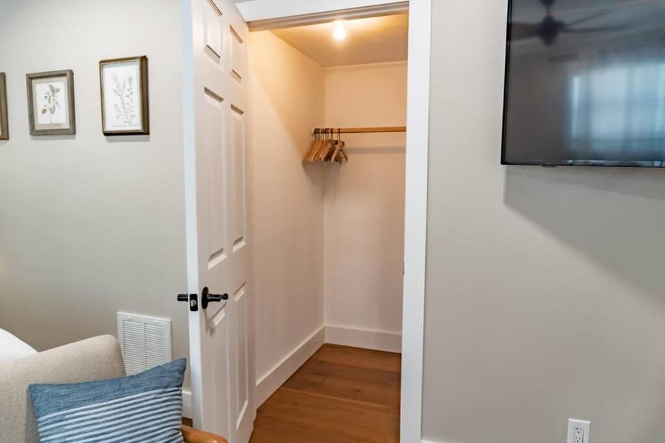 Renovated Downtown Apartment - B Apartment in West Palm Beach