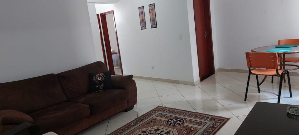 Dois quartos Cozinha completa Wi Fi Self check in com senha Central e perto de tudo a 4,4Km da Rodoviária e 15,4 km do Aeroporto Apartamentos 102 e 302 Apartment in Vitória da Conquista