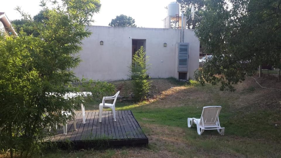 Casa a 50 metros del mar cerca del centro comercial House in Buenos Aires Province