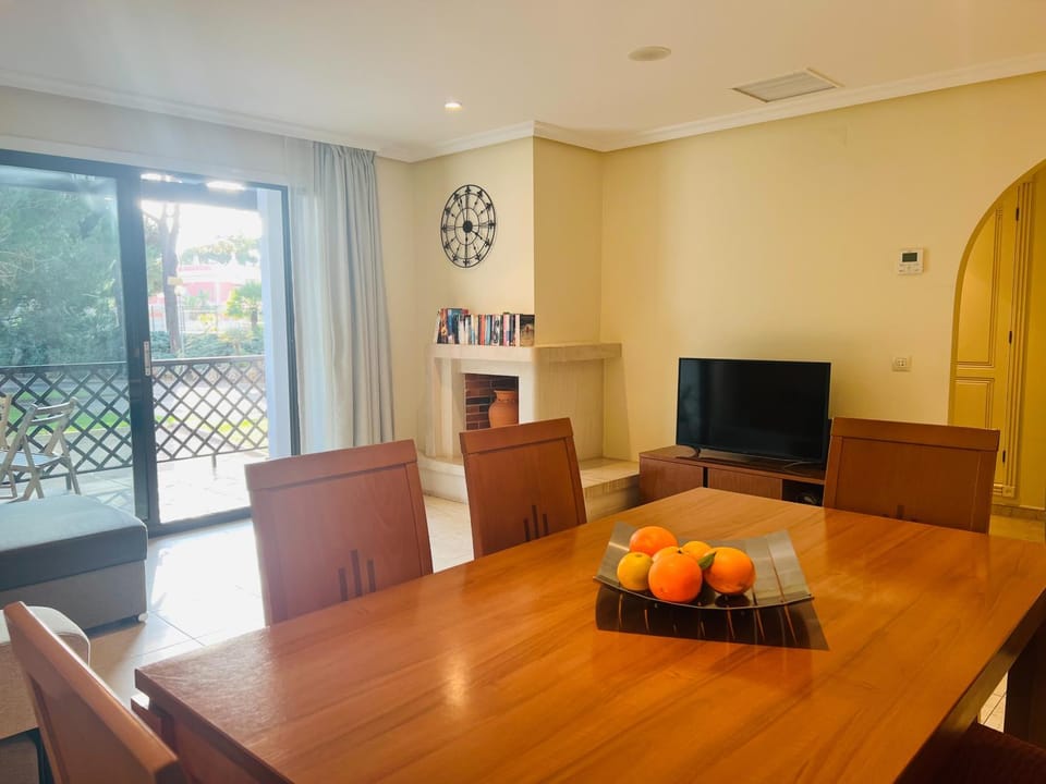 Apartamento Sunny Retreat Pine Sun Park Apartment in Olhos de Água