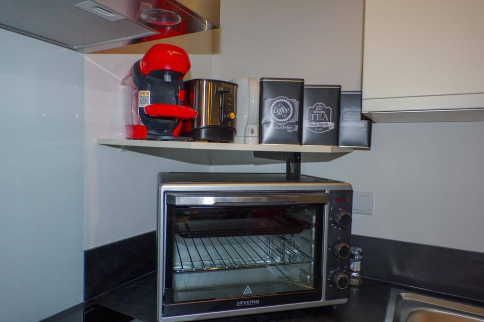 Coffee/tea facilities, Kitchen or kitchenette, minibar, pet friendly, stove, toaster