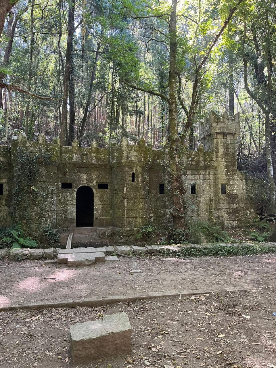 Nearby landmark, Natural landscape, Landmark view