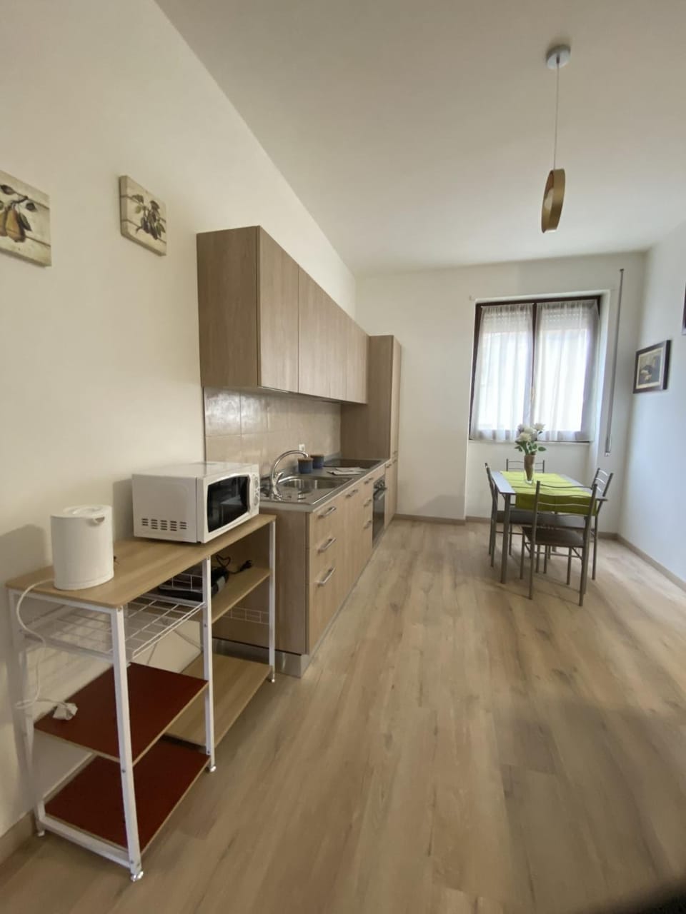 Kitchen or kitchenette
