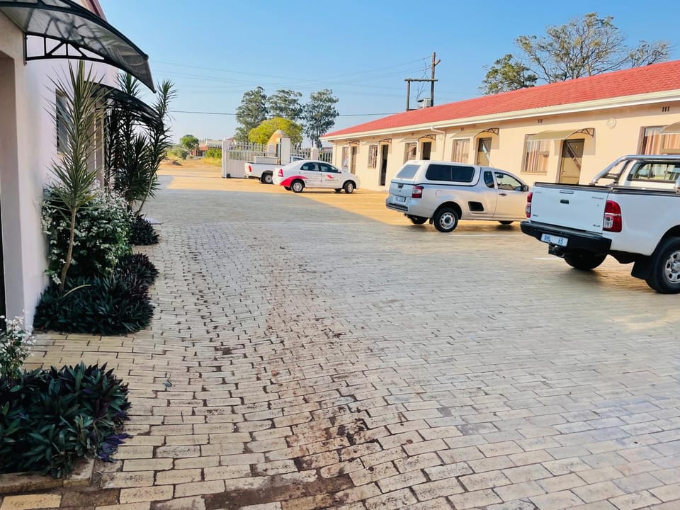 SNORING INN Hlabisa Bed and Breakfast in KwaZulu-Natal