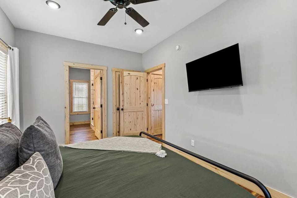 ATV Trailer Parking/NEW/5 min to Natural Bridge Villa in Kentucky