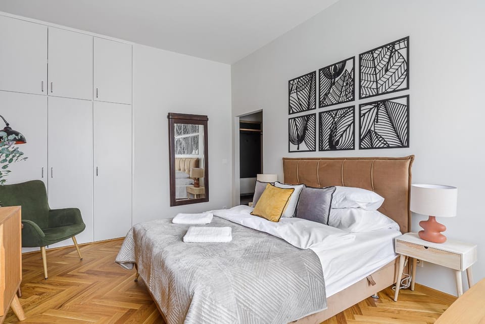 Bed, Photo of the whole room