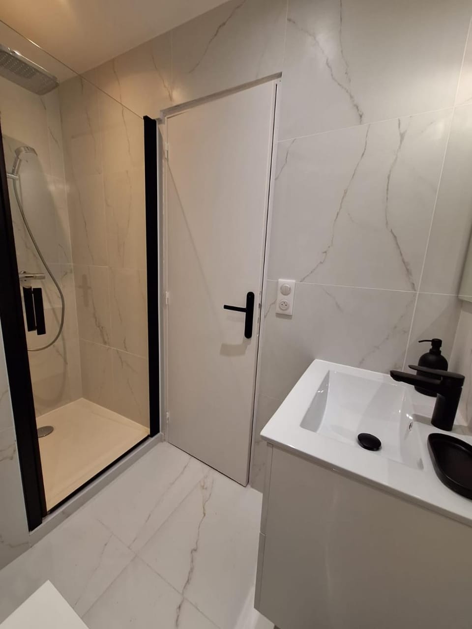 Appartement comme une suite d’hôtel Apartment in Cannes