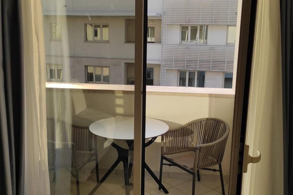 Balcony/Terrace, Balcony/Terrace