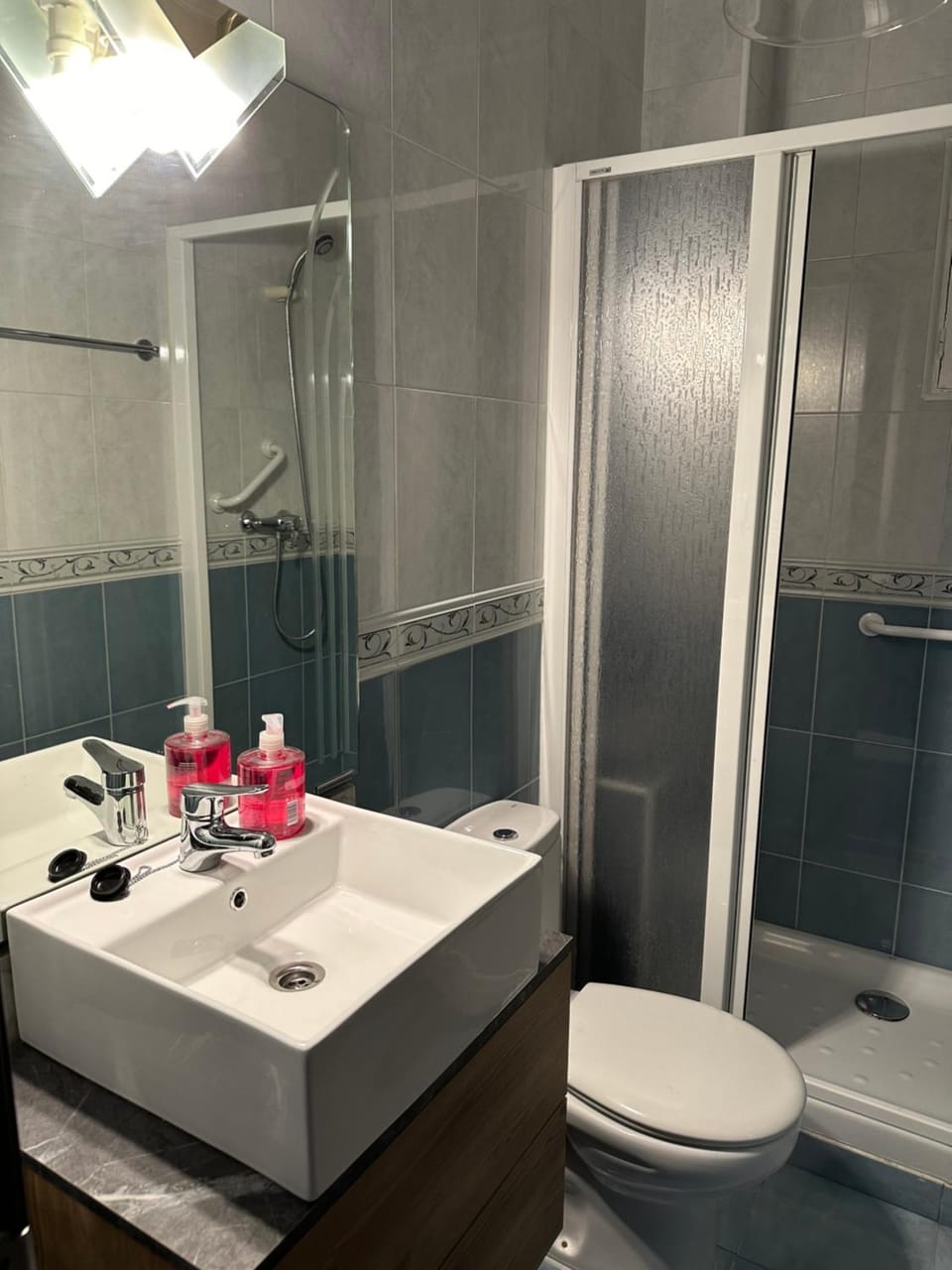 Shower, Toilet, Bathroom