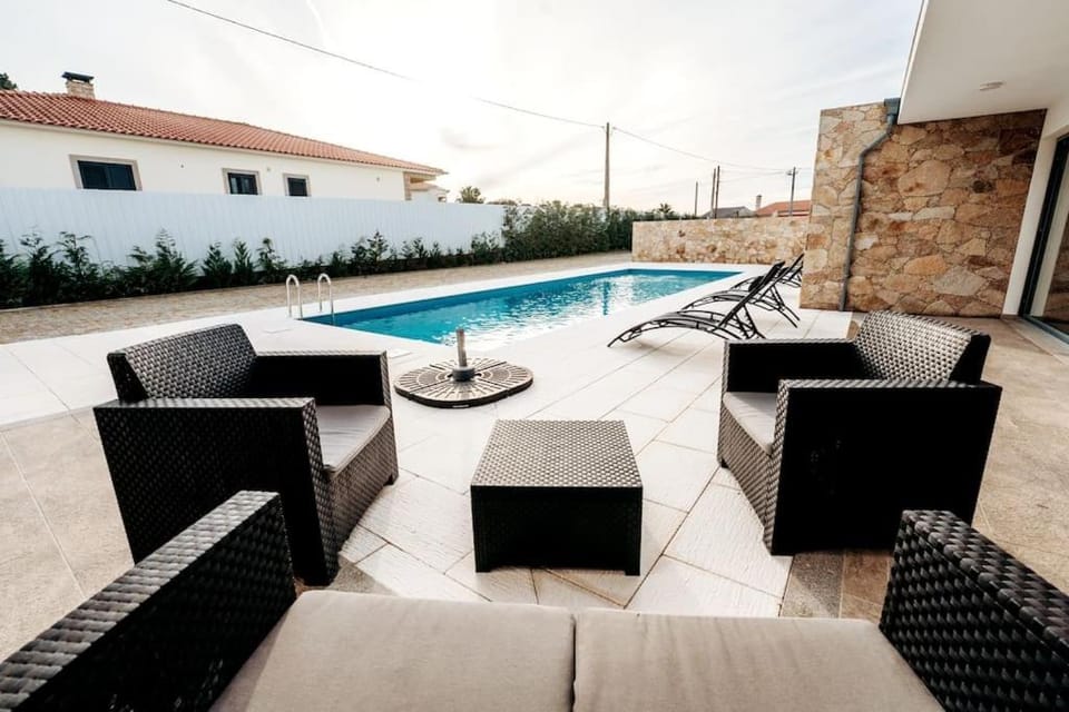 Patio, Balcony/Terrace, Living room, Pool view, Swimming pool, sunbed