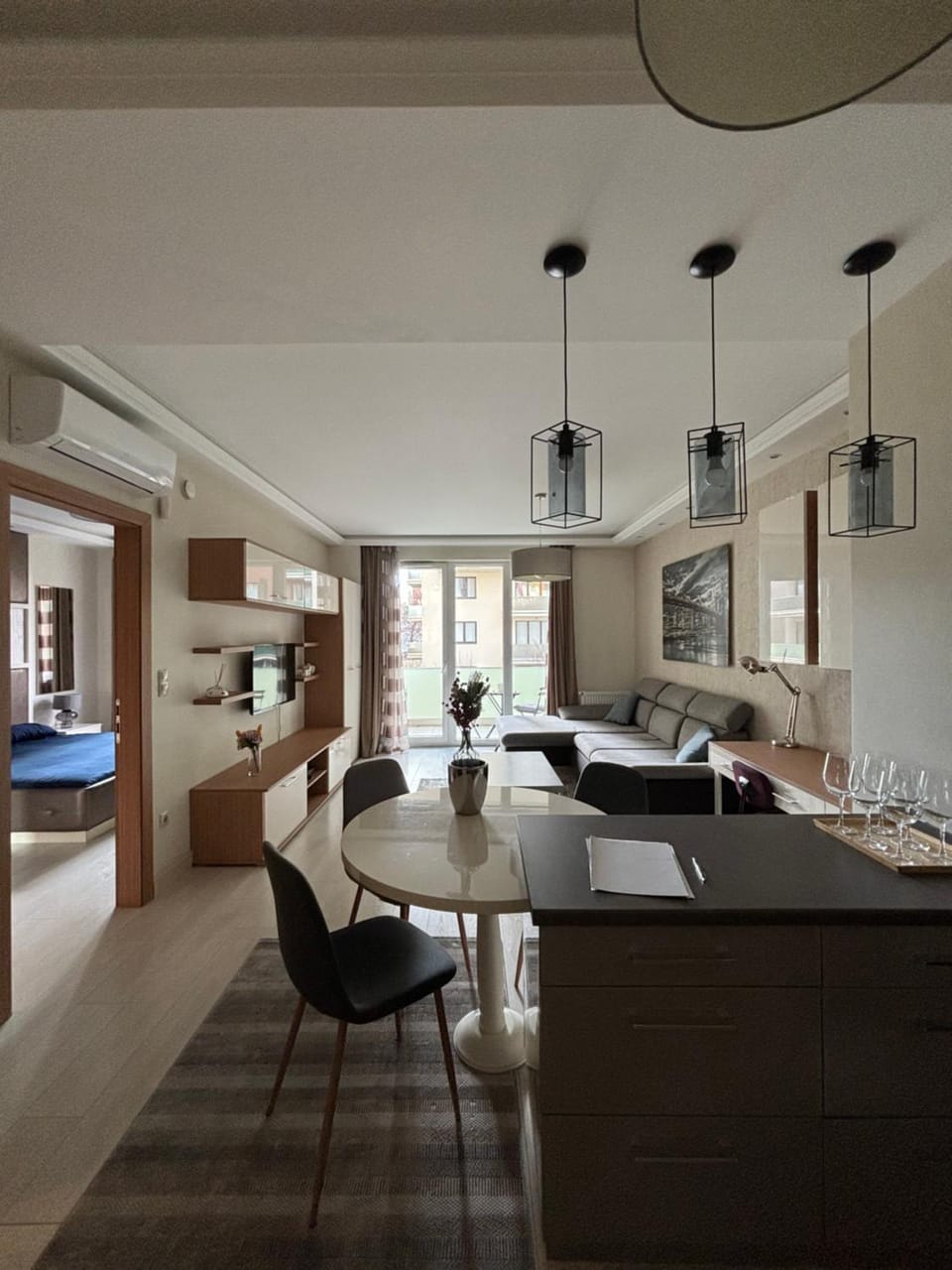 Kitchen or kitchenette, Living room, Dining area, pet friendly