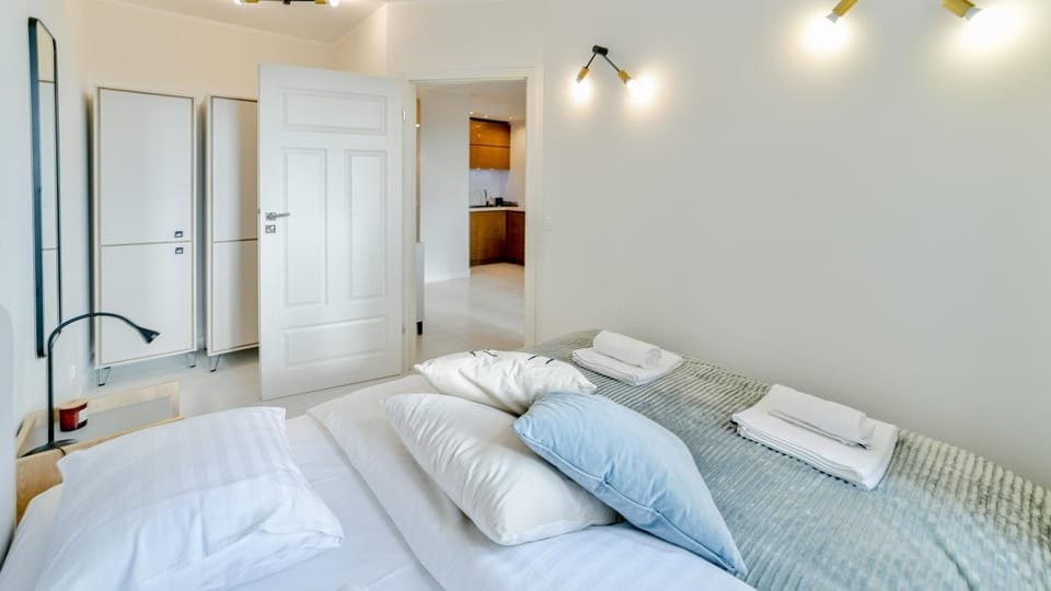 Bed, Bedroom, wardrobe