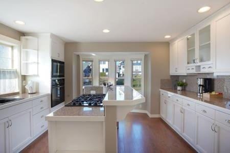 Fremont home with panoramic views near Woodland Zoo House in Fremont