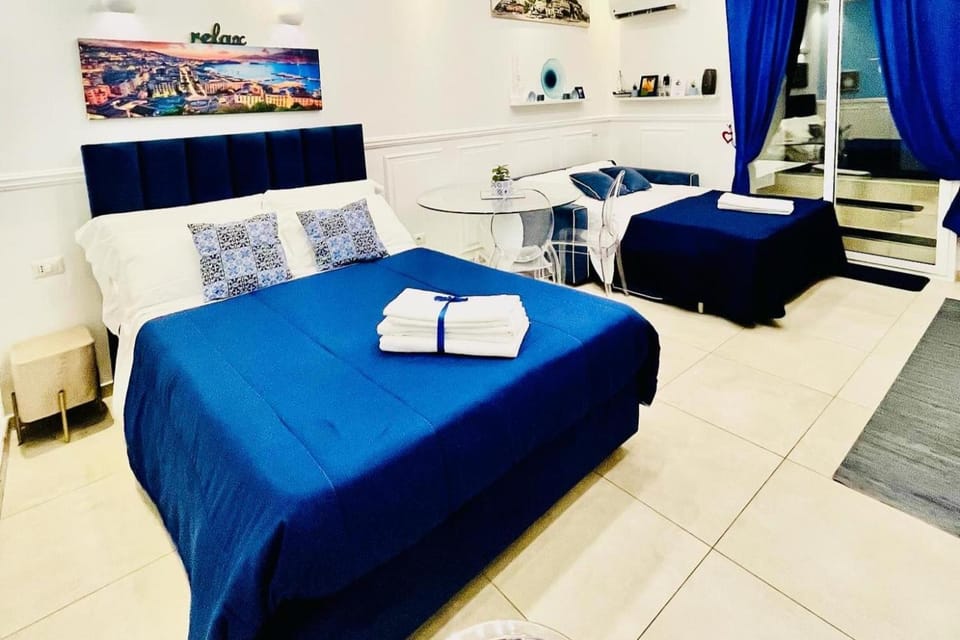 Donn'Anna Naples City Center Confort Apartment Apartment in Naples