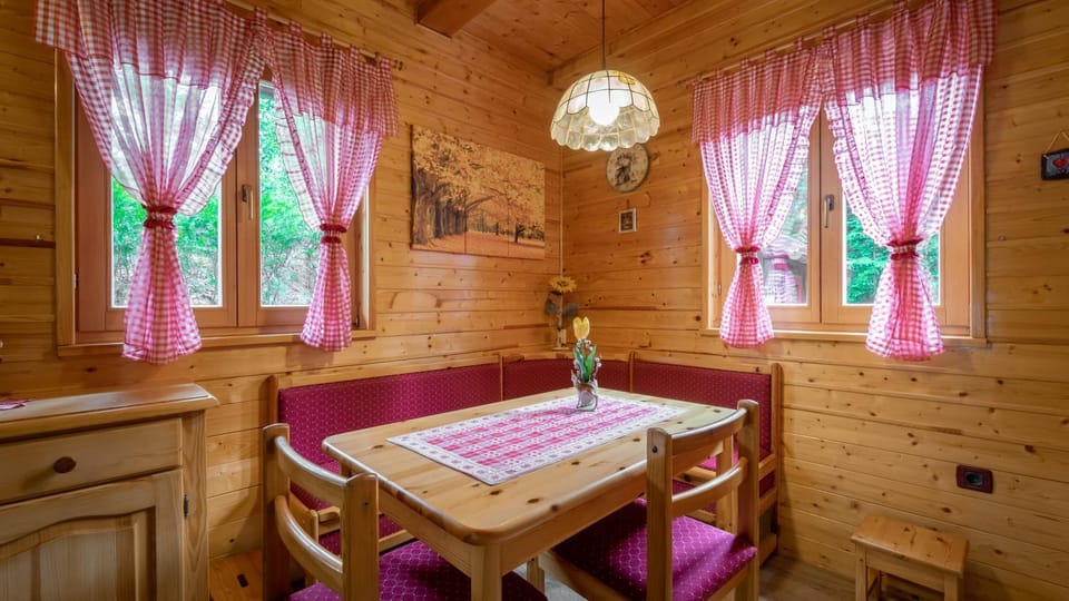 Chalet House Olga Chalet in Primorje-Gorski Kotar County