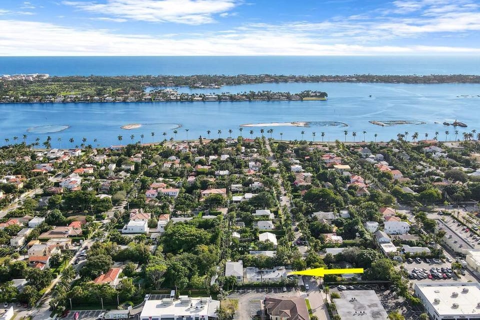 Charming Cottage on Croton #1 Apartment in West Palm Beach