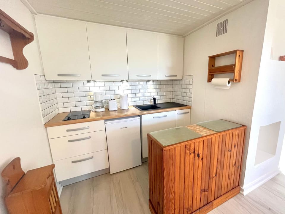 Maisonnette cosy avec piscine chauffée et tennis, à 800m de la plage, idéale pour 4 pers. - FR-1-231-310 House in Pays de la Loire