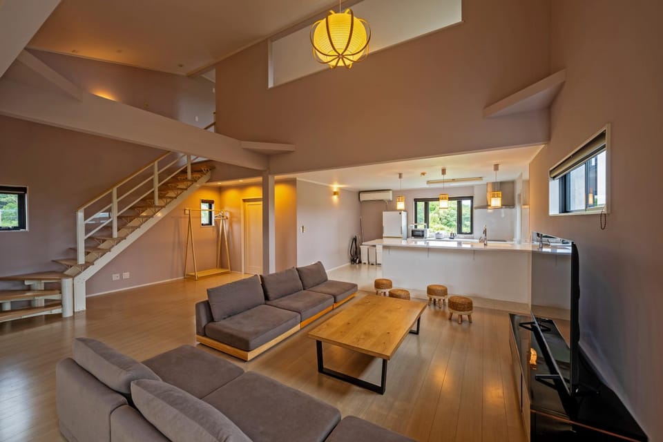 TV and multimedia, Kitchen or kitchenette, Living room