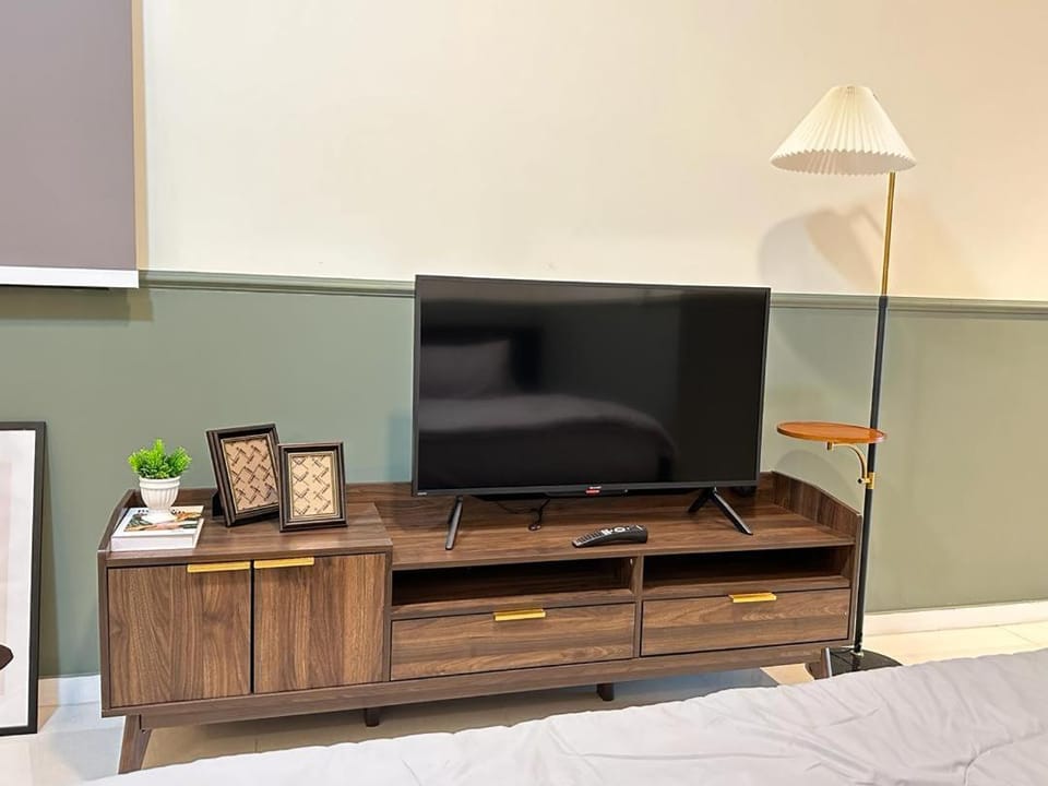 Paradigm Residence Studio 4pax 2King bed Netflix WiFi Apartment in Johor Bahru