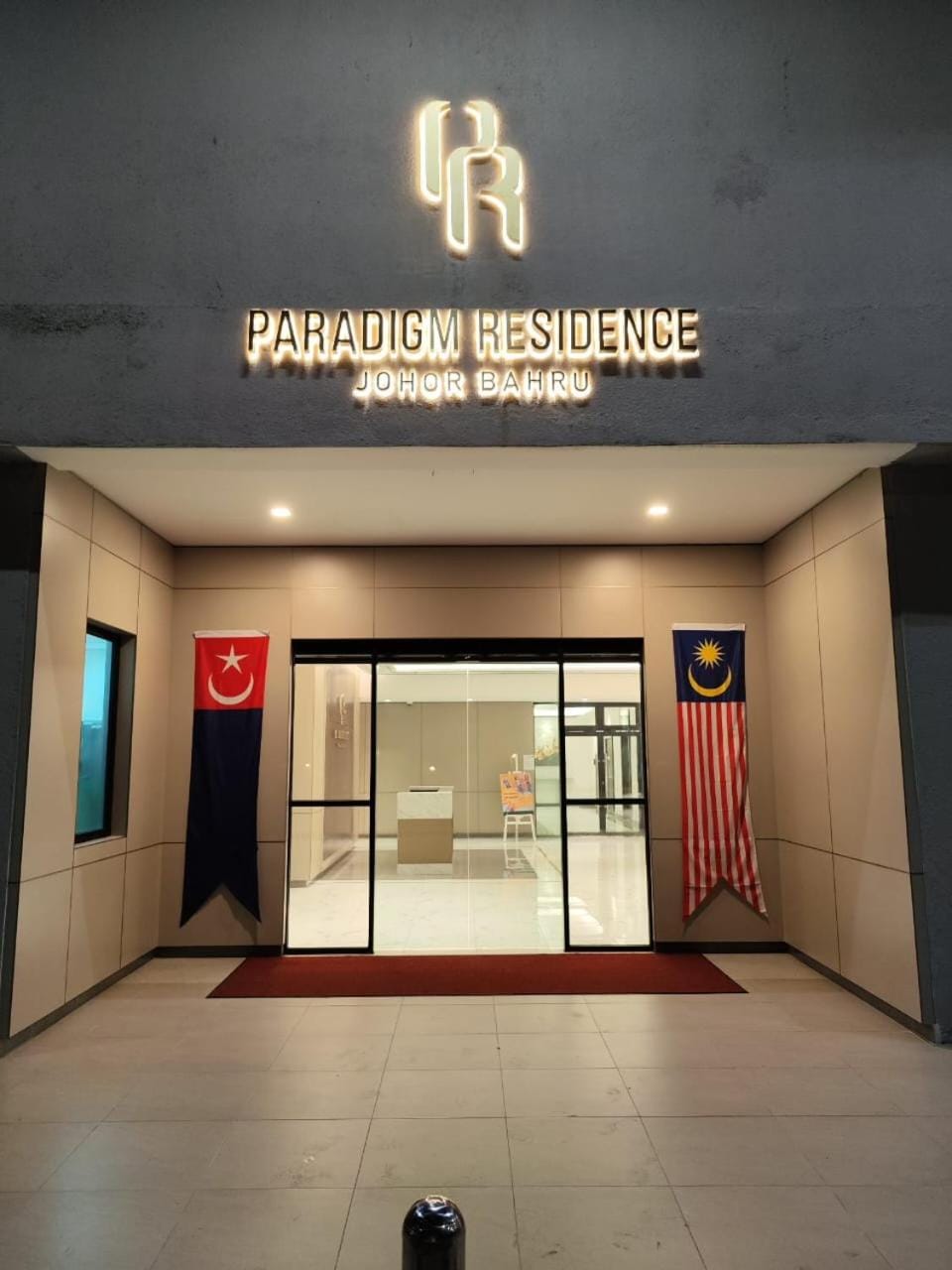 Paradigm Residence Studio 4pax 2King bed Netflix WiFi Apartment in Johor Bahru